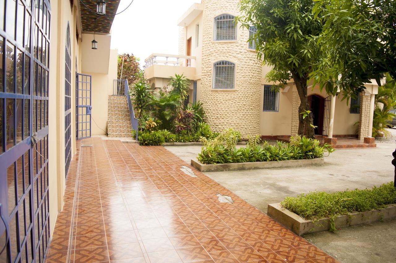 Hotel Le Manguier Les Cayes Ruang foto